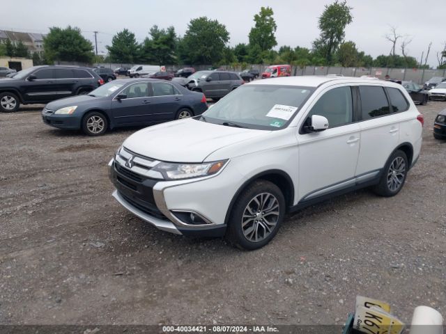 2018 MITSUBISHI OUTLANDER JA4AD3A31JZ008585 Photo 1