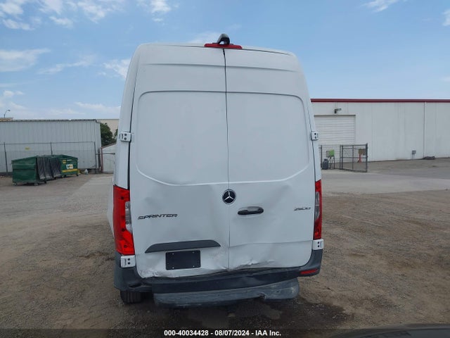 W1W4DBHY3MT053781 Mercedes-Benz Sprinter 2500 Standard Roof I4 Diesel