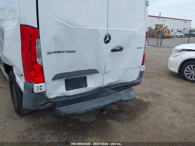 W1W4DBHY3MT053781 Mercedes-Benz Sprinter 2500 Standard Roof I4 Diesel
