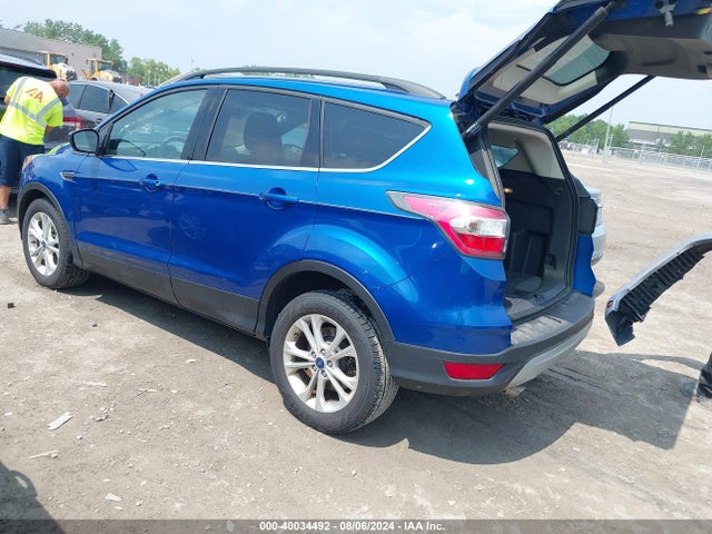Ford ESCAPE SE 2017 1FMCU0GD4HUA21976 Image 3