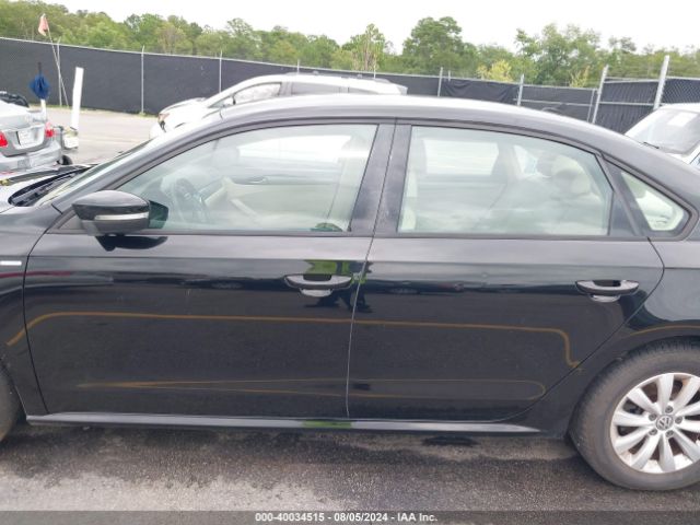 1VWAT7A30EC119781 Volkswagen Passat 1.8t Wolfsburg Edition