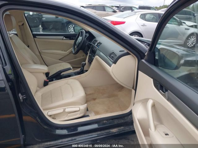 1VWAT7A30EC119781 Volkswagen Passat 1.8t Wolfsburg Edition