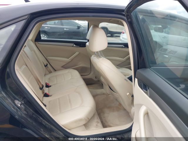 1VWAT7A30EC119781 Volkswagen Passat 1.8t Wolfsburg Edition