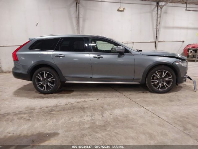 YV4A22NL3H1000574 Volvo V90 Cross Country T6
