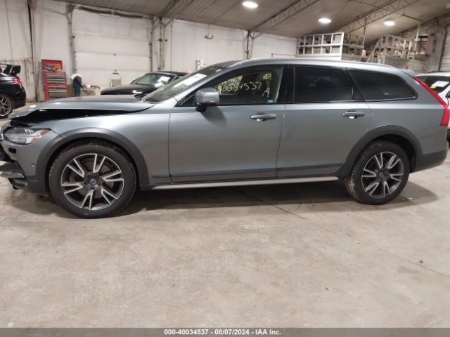 YV4A22NL3H1000574 Volvo V90 Cross Country T6
