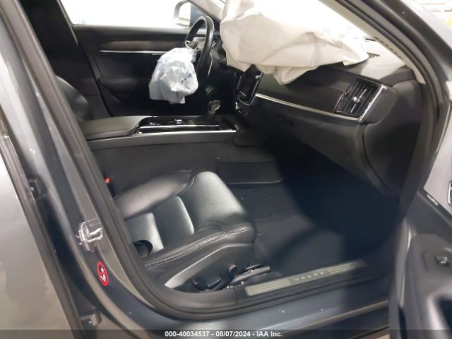 YV4A22NL3H1000574 Volvo V90 Cross Country T6