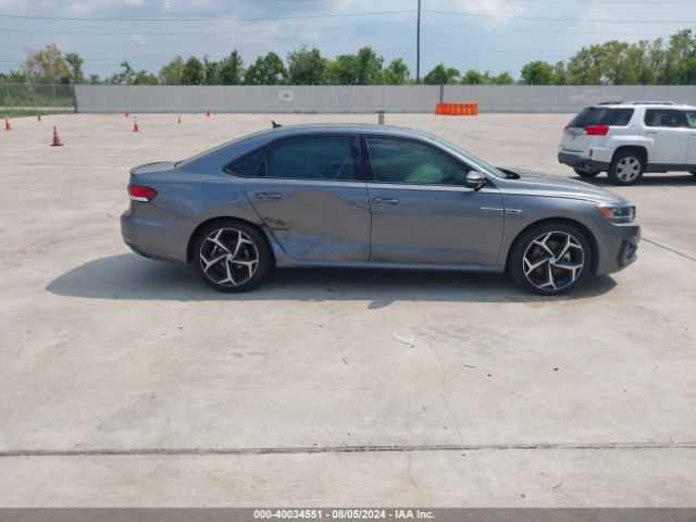 1VWMA7A31NC006795 Volkswagen Passat 2.0t R-line