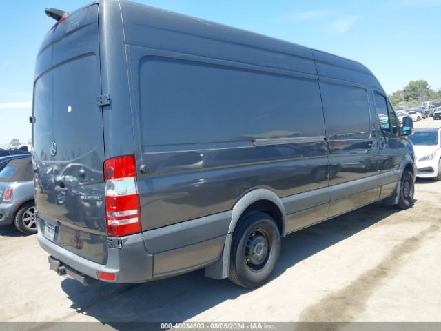 WD3PE8DC6F5958200 Mercedes-Benz Sprinter 2500 High Roof