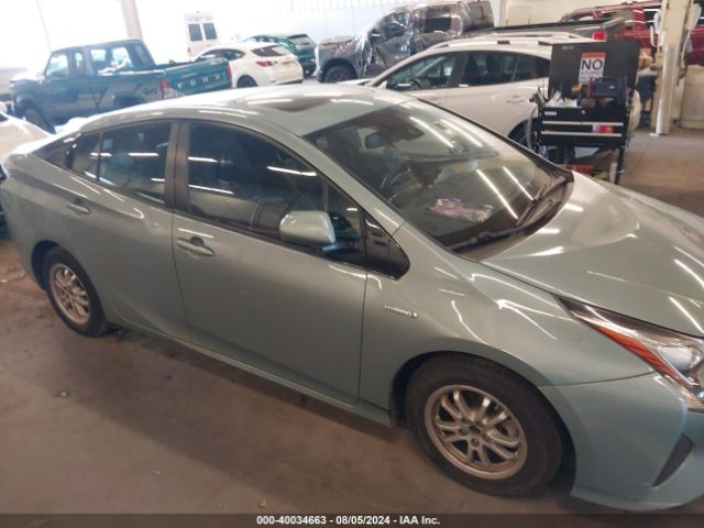 JTDKARFU5H3034711 Toyota Prius Four