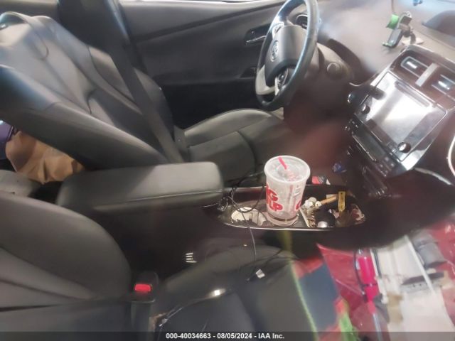 JTDKARFU5H3034711 Toyota Prius Four