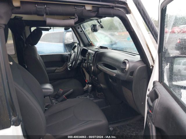 1C4GJWAG4EL249935 Jeep Wrangler Sport
