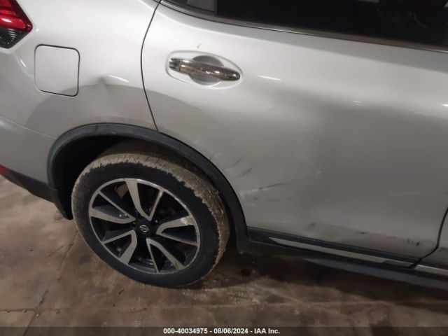 JN8AT2MV2HW023841 Nissan Rogue Sl