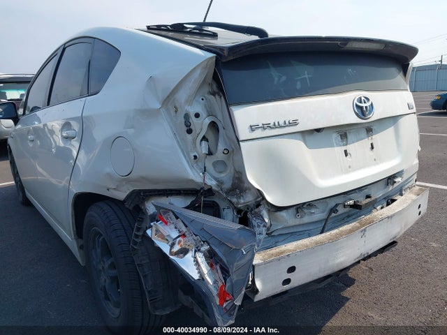 Toyota Prius Three 2014 JTDKN3DU6E1745264 Image 6