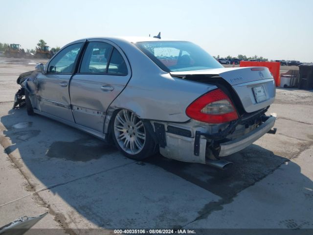 2007 MERCEDES-BENZ E 550 WDBUF72X17B078089 Photo 2