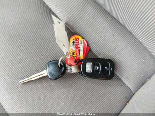 5NPD74LF9HH077176 Hyundai ELANTRA SE