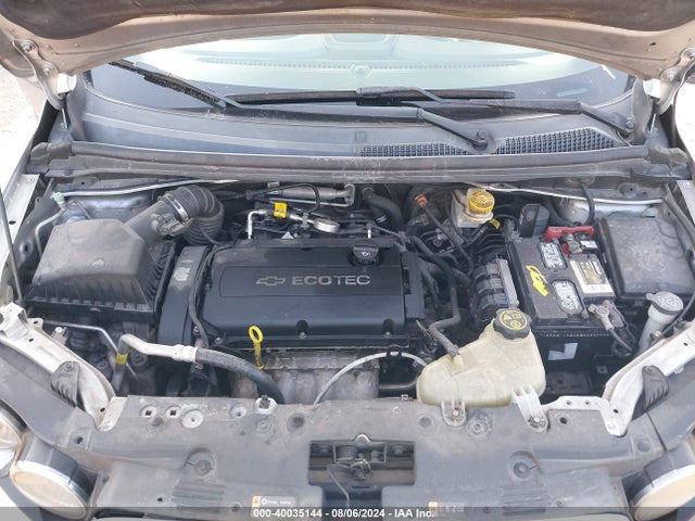 Chevrolet Sonic Lt Auto 2015 1G1JC5SH3F4220223 Image 10