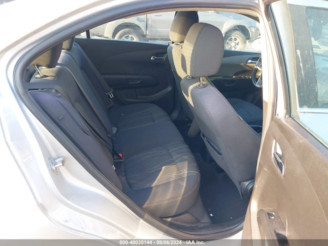 Chevrolet Sonic Lt Auto 2015 1G1JC5SH3F4220223 Image 8