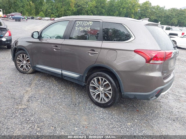 2017 MITSUBISHI OUTLANDER JA4AZ3A33HZ038358 Photo 2