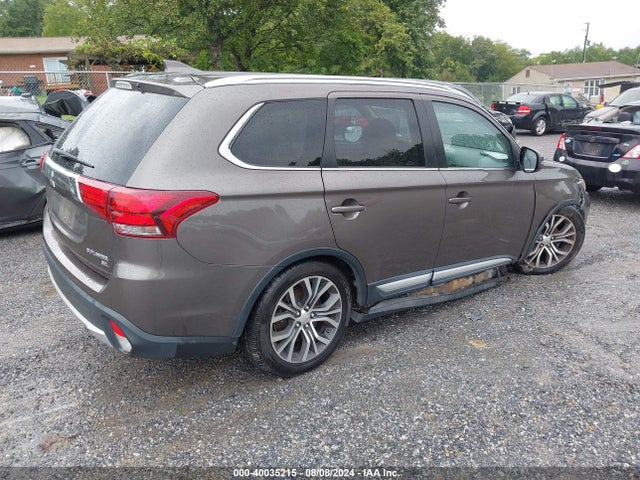 2017 MITSUBISHI OUTLANDER JA4AZ3A33HZ038358 Photo 3