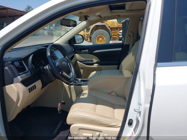 Toyota Highlander Xle V6 2016 5TDKKRFHXGS167445 Image 18
