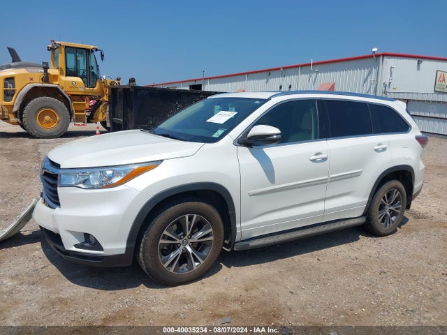 Toyota Highlander Xle V6 2016 5TDKKRFHXGS167445 Image 2