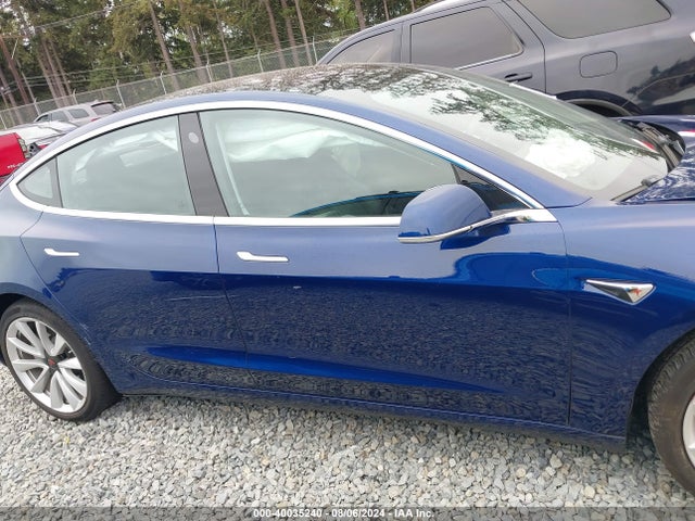 Tesla Model 3 Long Range/mid Range 2018 5YJ3E1EA5JF033410 Image 13