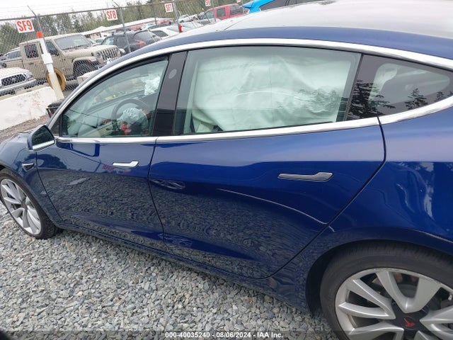 Tesla Model 3 Long Range/mid Range 2018 5YJ3E1EA5JF033410 Image 14
