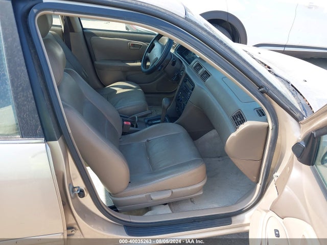 40035263 :رقم المزاد ، JT2BG22K0Y0421607 vin ، 2000 Toyota Camry Le مزاد بيع