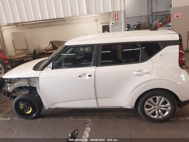 KNDJ23AU6P7862576 KIA SOUL LX