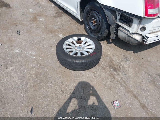 Chrysler 300 2014 2C3CCAAG1EH255446 Image 11
