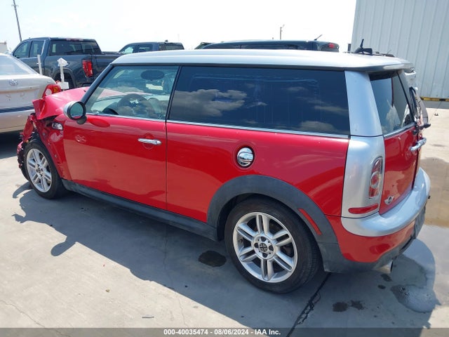 2011 MINI COOPER S CLUBMAN WMWZG3C59BTY30115 Photo 2