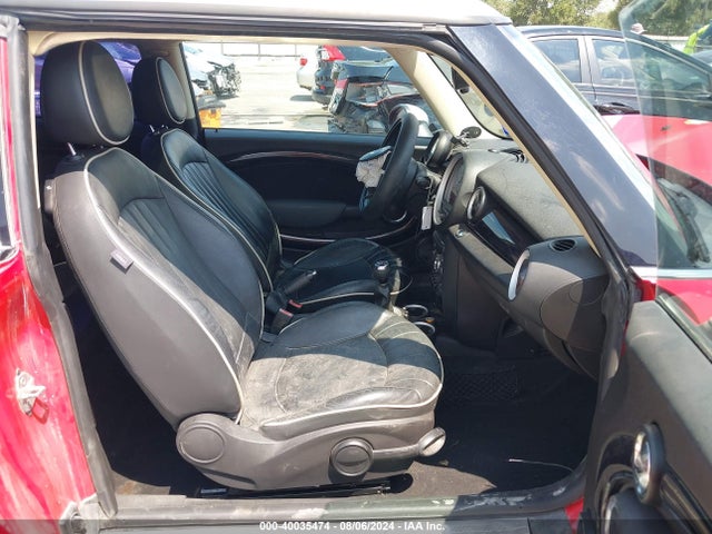2011 MINI COOPER S CLUBMAN WMWZG3C59BTY30115 Photo 4