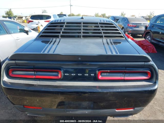 2C3CDZBT5FH888735 Dodge Challenger R/t Plus Shaker