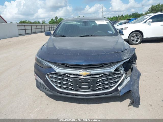 1G1ZD5ST3NF130061 Chevrolet Malibu Fwd Lt