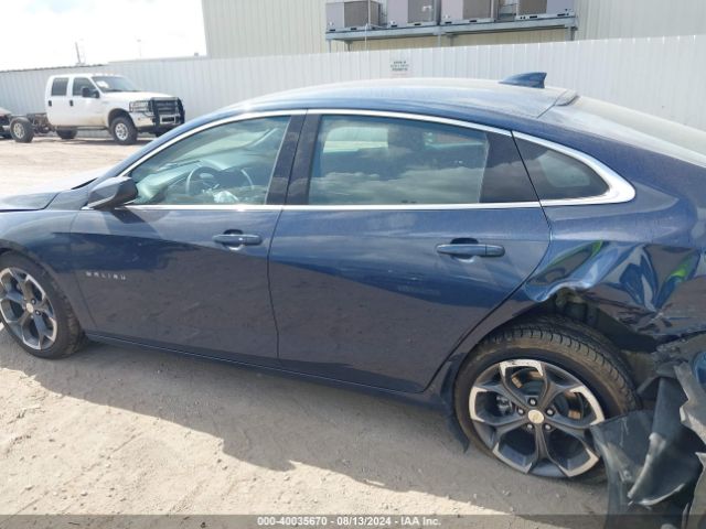 1G1ZD5ST3NF130061 Chevrolet Malibu Fwd Lt