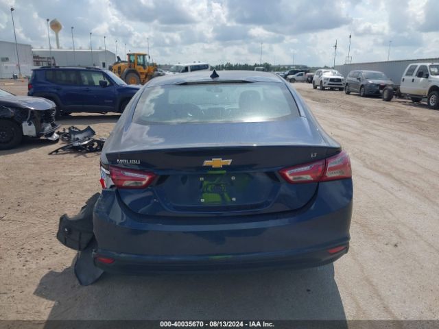 1G1ZD5ST3NF130061 Chevrolet Malibu Fwd Lt