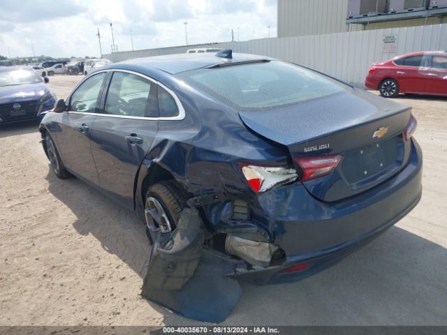 1G1ZD5ST3NF130061 Chevrolet Malibu Fwd Lt