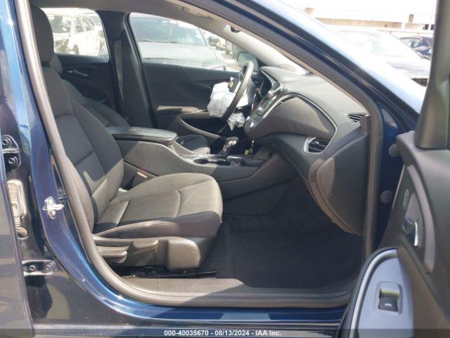 1G1ZD5ST3NF130061 Chevrolet Malibu Fwd Lt