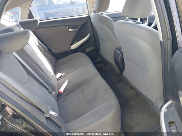 Toyota Prius Two 2015 JTDKN3DU3F0460013 Image 8