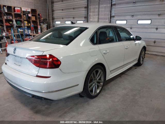 1VWDT7A3XHC004221 Volkswagen Passat 1.8t R-line