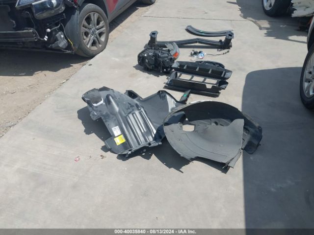 KMHRB8A35MU093732 Hyundai Venue Se