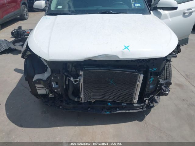 KMHRB8A35MU093732 Hyundai Venue Se