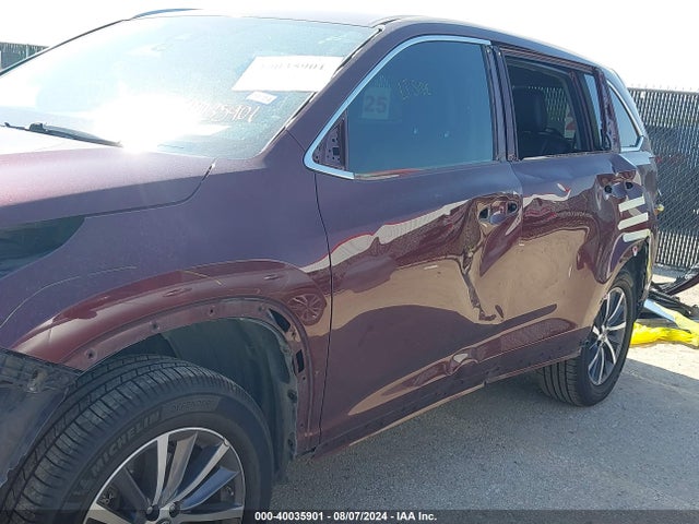 Toyota Highlander Xle 2017 5TDKZRFHXHS232338 Image 17