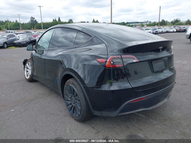 2024 TESLA MODEL Y 7SAYGAEE6RF984426 Photo 2