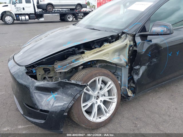 2024 TESLA MODEL Y 7SAYGAEE6RF984426 Photo 5