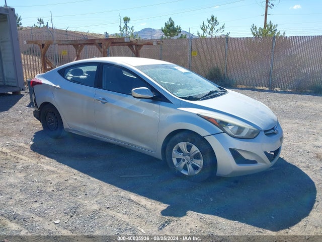 2016 5NPDH4AE7GH739939 main image