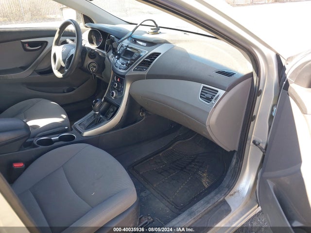 Hyundai ELANTRA SE 2016 5NPDH4AE7GH739939 Image 5