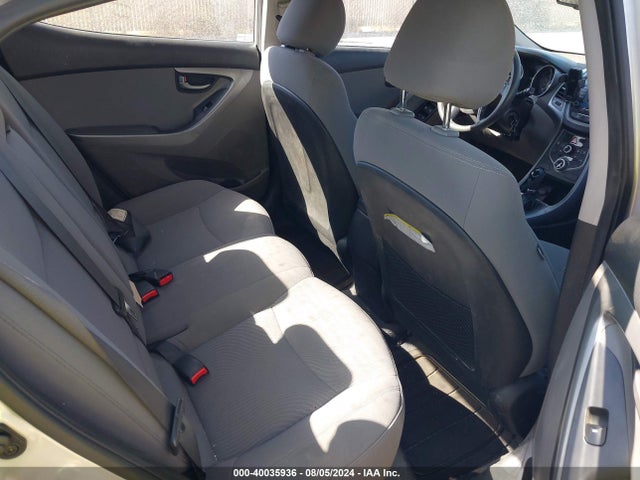 Hyundai ELANTRA SE 2016 5NPDH4AE7GH739939 Image 8