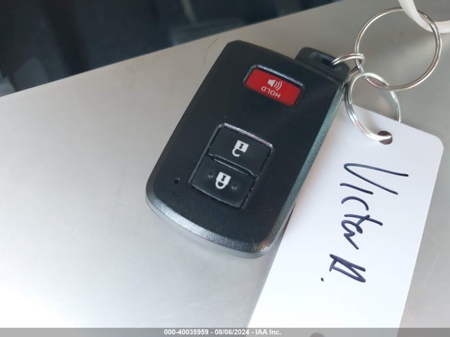 Toyota Prius V Four 2017 JTDZN3EU0HJ061487 Image 11