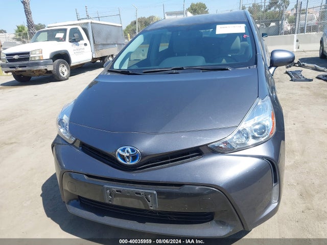 Toyota Prius V Four 2017 JTDZN3EU0HJ061487 Image 13